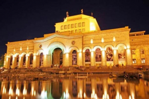 Central Yerevan 3 Bedroom Luxury Apartment,Near Republic Square